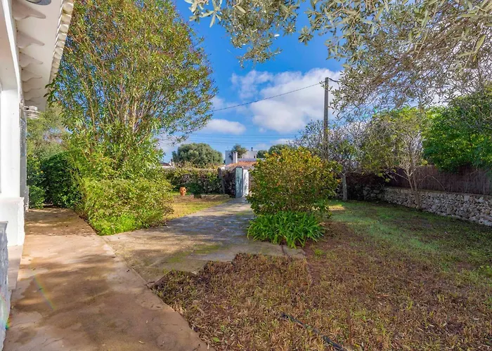 Rosa - Garden & Pool Retreat *