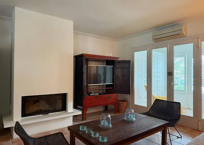 Rosa - Garden & Pool Retreat * Trebeluger