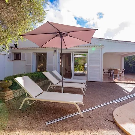 Hébergement de vacances Rosa - Garden & Pool Retreat *