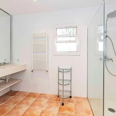 Rosa - Garden & Pool Retreat Hébergement de vacances Trebeluger