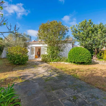 Rosa - Garden & Pool Retreat *