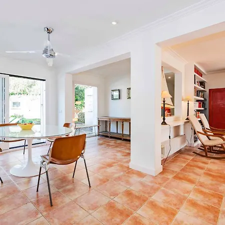 וילה Rosa - Garden & Pool Retreat Trebeluger