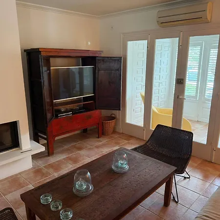 Rosa - Garden & Pool Retreat Villa *