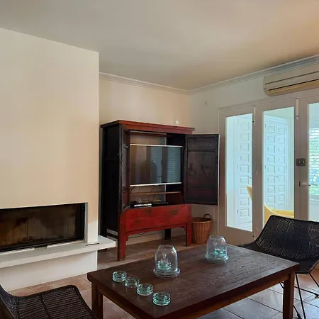 Rosa - Garden & Pool Retreat * Trebeluger