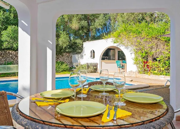 Rosa - Garden & Pool Retreat *