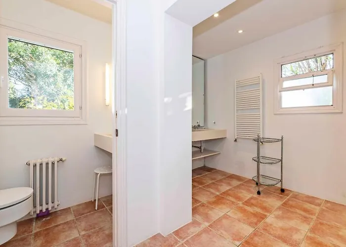 Holiday home Rosa - Garden & Pool Retreat Trebeluger