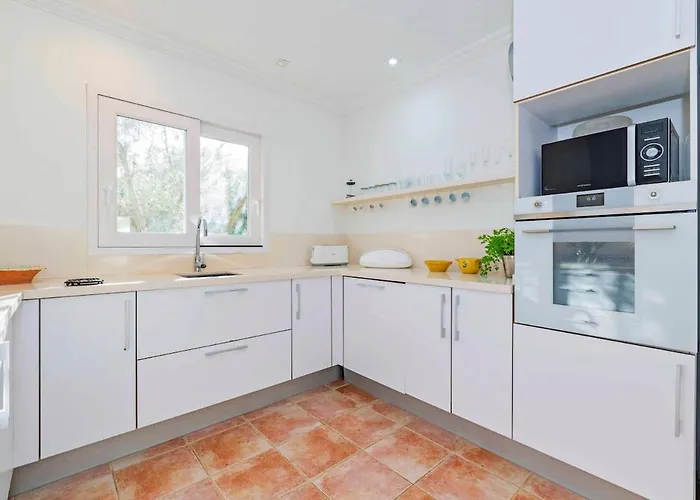 Holiday home Rosa - Garden & Pool Retreat Trebeluger