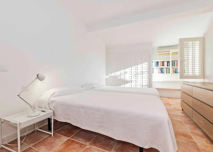 Rosa - Garden & Pool Retreat * Trebeluger