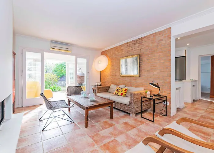 Rosa - Garden & Pool Retreat Villa Trebeluger