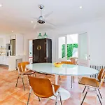 Villa Rosa - Garden & Pool Retreat *